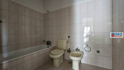 Moradia V2 - Salgueiro do Campo - Castelo Branco