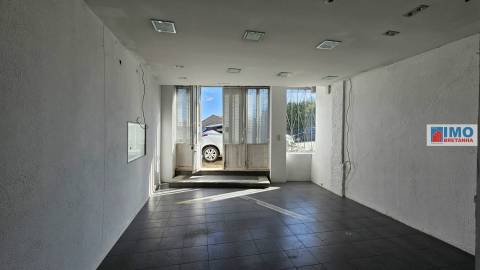 Moradia V2 - Salgueiro do Campo - Castelo Branco