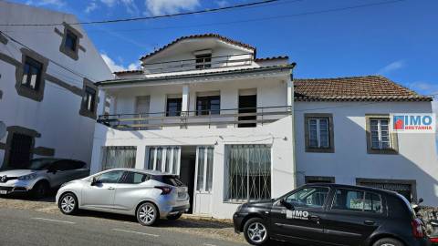 Moradia V2 - Salgueiro do Campo - Castelo Branco