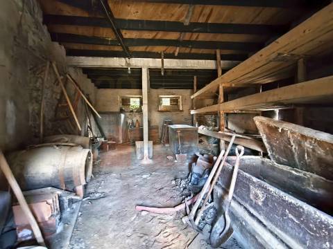 Moradia V5 p/ Renovar - Vale de Neira  - 5 Min. Lousã