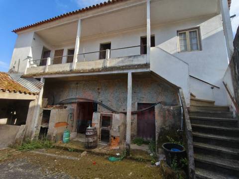 Moradia V5 p/ Renovar - Vale de Neira  - 5 Min. Lousã