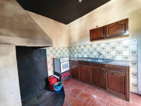 Moradia V5 p/ Renovar - Vale de Neira  - 5 Min. Lousã