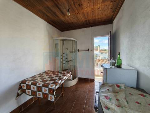 Moradia V5 p/ Renovar - Vale de Neira  - 5 Min. Lousã