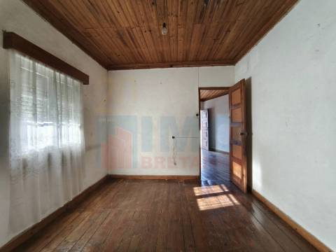 Moradia V5 p/ Renovar - Vale de Neira  - 5 Min. Lousã