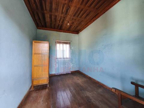 Moradia V5 p/ Renovar - Vale de Neira  - 5 Min. Lousã