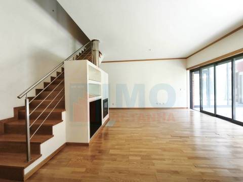 T2 duplex c/ Garagem - Centro da Lousã