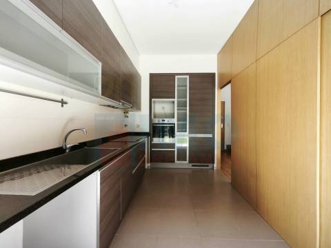 T2 duplex c/ Garagem - Centro da Lousã