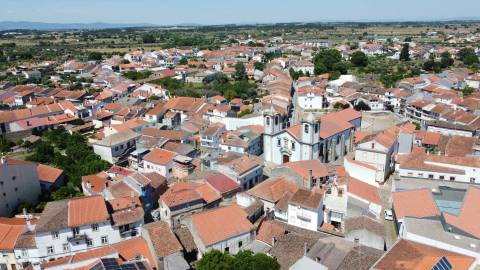 Moradia p/ Renovar em Alcains