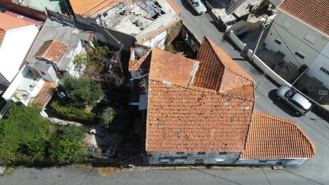 Edifícios p/ Recuperar - Zona Periférica da Covilhã