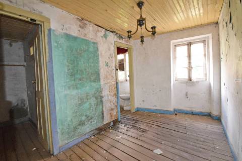 Edifícios p/ Recuperar - Zona Periférica da Covilhã