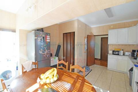 T4 c/ Garagem - Zona Alta da Covilhã