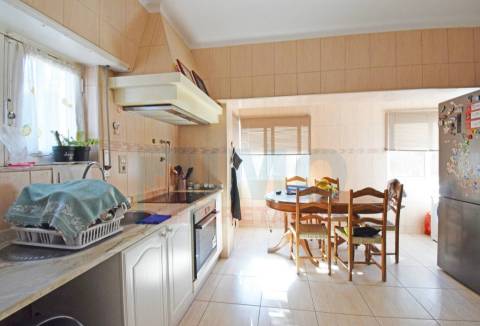 T4 c/ Garagem - Zona Alta da Covilhã