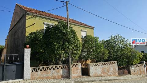 Moradia V6 c/ Quintal - Maxiais - 10 min de Castelo Branco