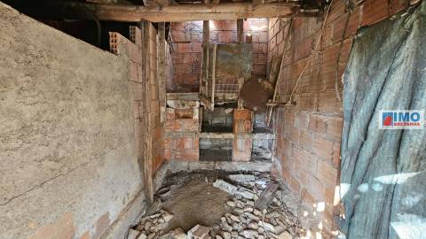 Moradia V6 c/ Quintal - Maxiais - 10 min de Castelo Branco