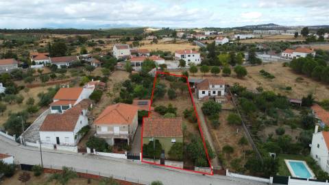 Moradia V6 c/ Quintal - Maxiais - 10 min de Castelo Branco