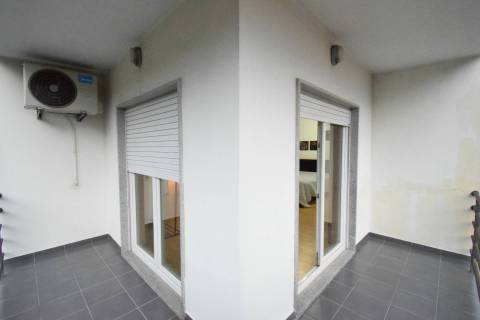 T3 (T4 de origem) - c/ Garagem p/ 3 carros – Serra Shopping