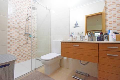 T3 (T4 de origem) - c/ Garagem p/ 3 carros – Serra Shopping