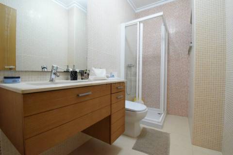 T3 (T4 de origem) - c/ Garagem p/ 3 carros – Serra Shopping