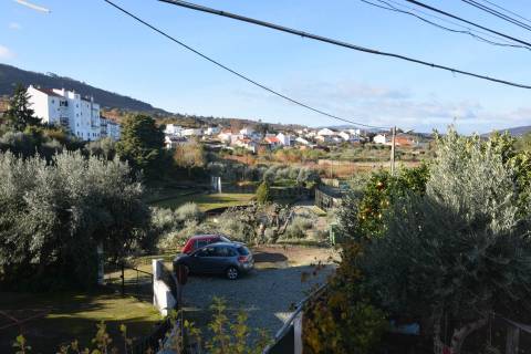 Moradia V1 Duplex - Aldeia de Joanes - 3 min do Fundão