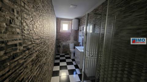 T2 c/ Terraço - Rotunda Europa