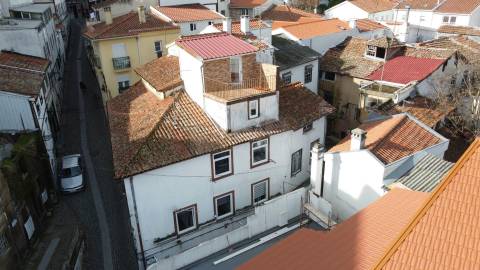 Investimento - Prédio c/ 5 Apartamentos - Centro da Covilhã - Rentabilidade de 6.6%