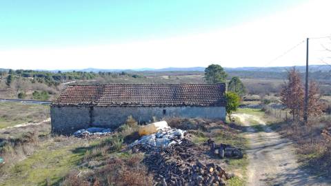 Quinta - Zona do Terlamonte - Vista p/ Serra da Estrela