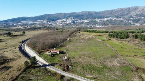 Quinta - Zona do Terlamonte - Vista p/ Serra da Estrela