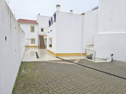 T1 transf. emT2 c/ 2 Lug. Estacionamento - Centro de Portalegre