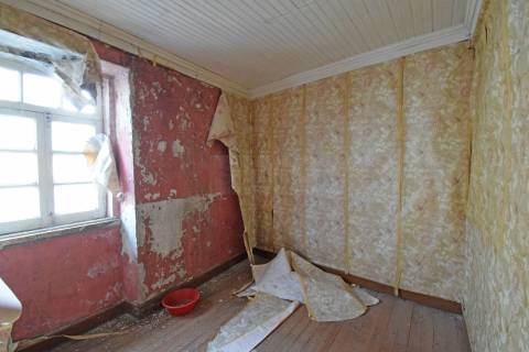 Moradia V3 p/ Renovar - Teixoso - 7 min. da Covilhã