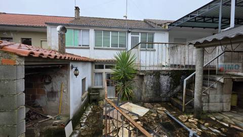 Moradia T4 - Escalos de Cima- Castelo Branco