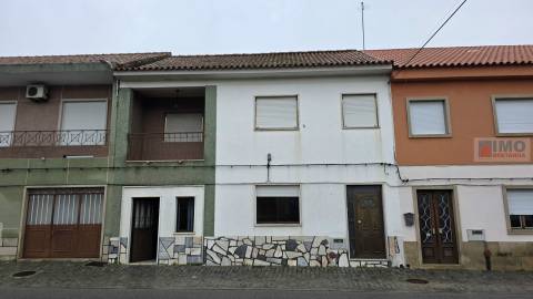 Moradia T4 - Escalos de Cima- Castelo Branco