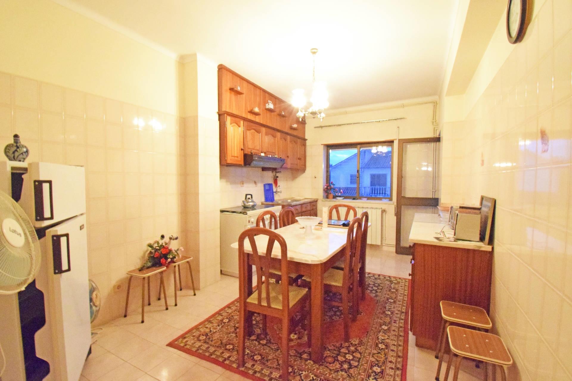 T3 c/ Garagem (BOX) - Fundão