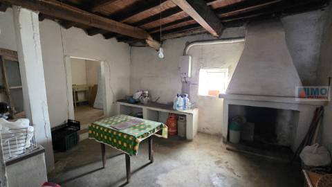 Moradia V2 em Alcafozes- Idanha a Nova