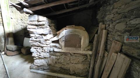 Moradia V2 em Alcafozes- Idanha a Nova