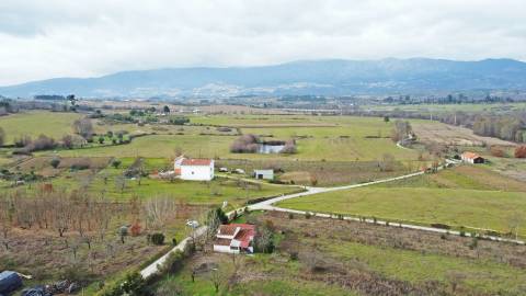 Quintinha c/ Moradia V2 - Peraboa - 10 min da Covilhã