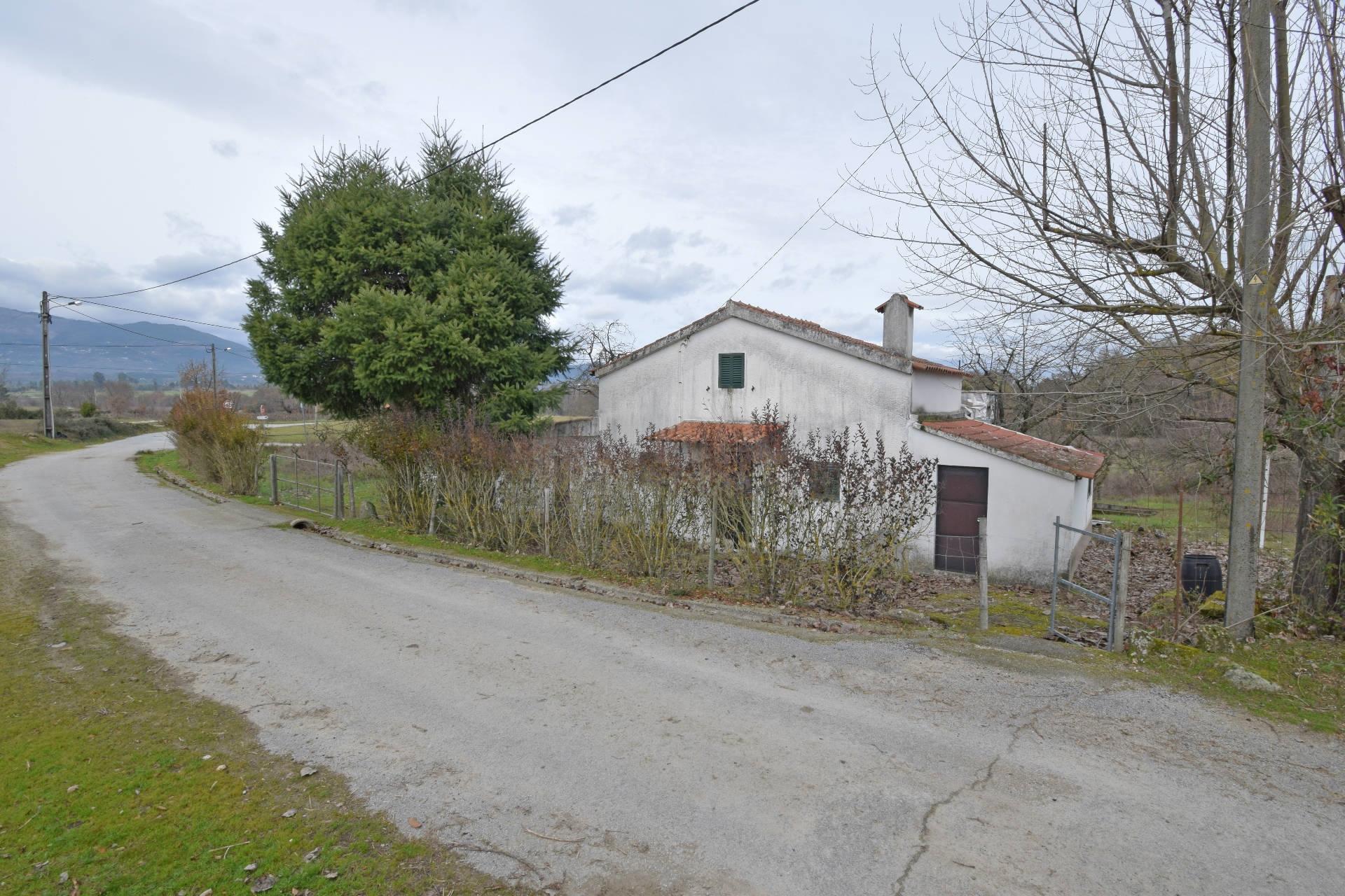 Quintinha c/ Moradia V2 - Peraboa - 10 min da Covilhã