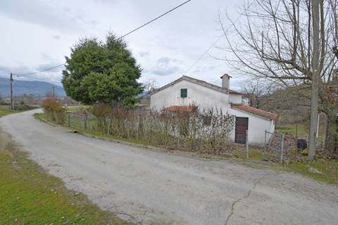 Quintinha c/ Moradia V2 - Peraboa - 10 min da Covilhã