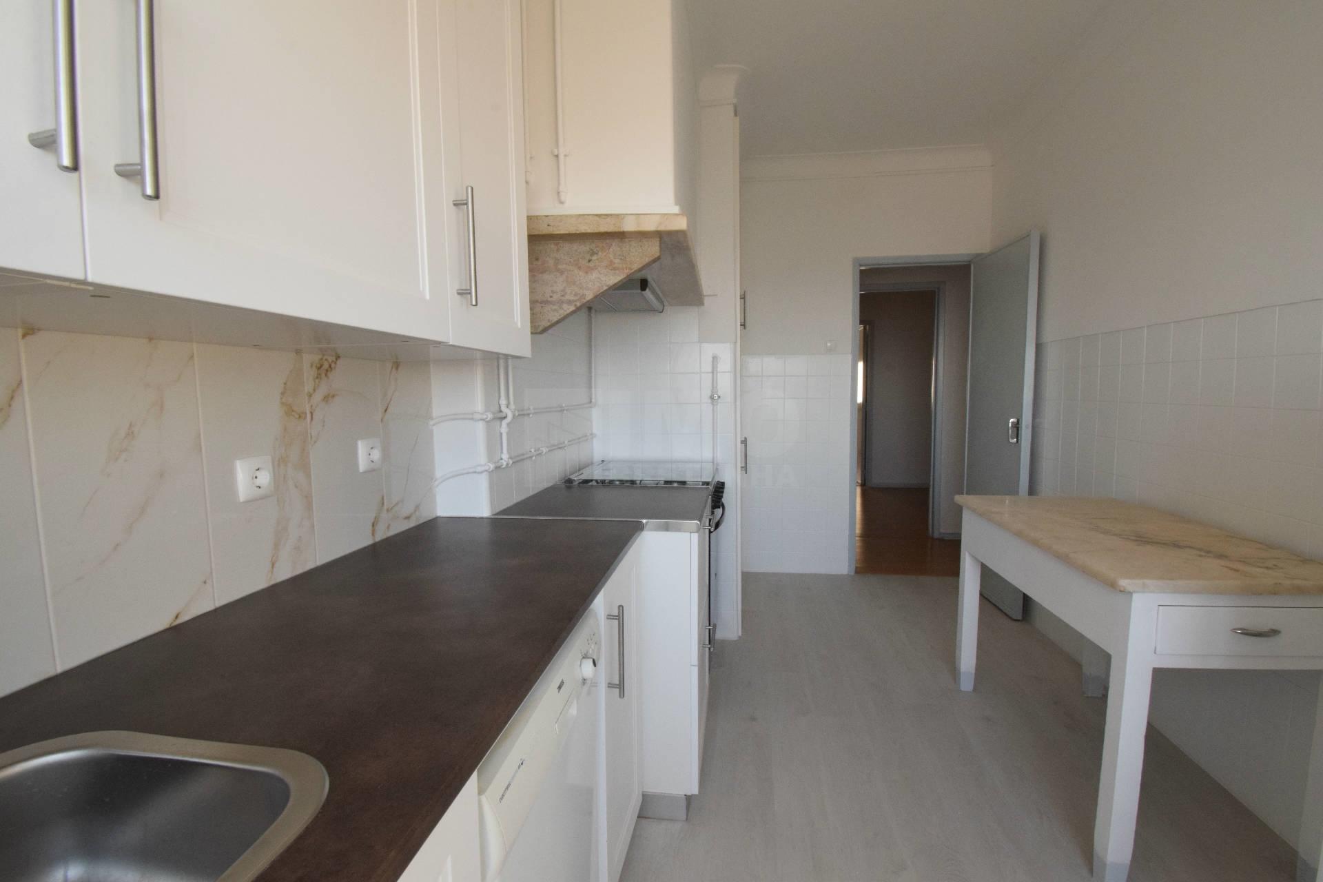 Apartamento T3+1 Arrendamento em Covilhã e Canhoso,Covilhã