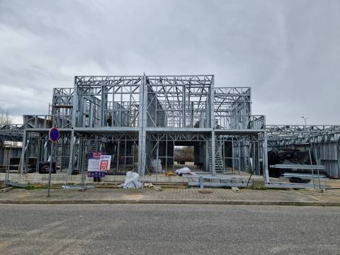 Moradia V3 c/ Garagem - NOVA - Alcains - 10 min de Castelo Branco