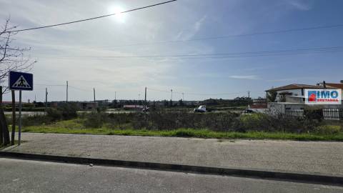 Venda conjunta de 2 terrenos urbanos no Bairro do Valongo