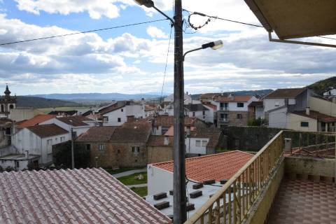 Moradia V5 - Orjais - 15 min da Covilhã