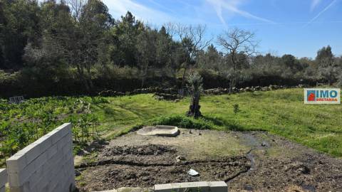 Quinta com 3500m2 em Póvoa de Rio de Moinhos