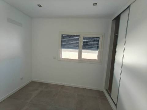 Moradia T2+1 NOVA - Redondos - Fernão Ferro