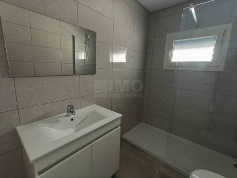 Moradia T2+1 NOVA - Redondos - Fernão Ferro