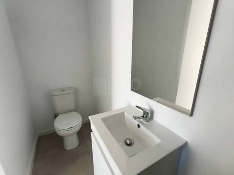 Moradia T2+1 NOVA - Redondos - Fernão Ferro