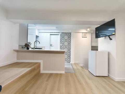 T1 + Estúdio + Garagem - Santa Clara - Coimbra