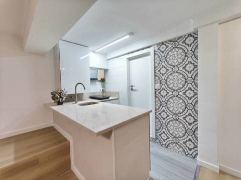 T1 + Estúdio + Garagem - Santa Clara - Coimbra