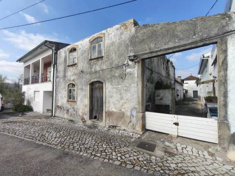 Moradia V6 p/ Restaurar - Adémia - 5 minutos de Coimbra