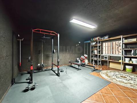 Moradia T6+3 c/ Piscina e Garagem - Coimbra