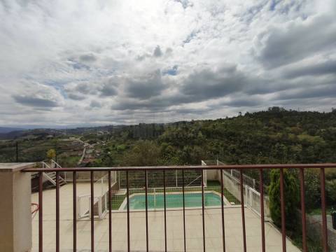 Moradia T6+3 c/ Piscina e Garagem - Coimbra